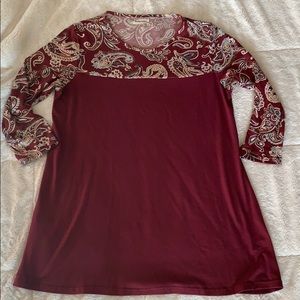 3/4 sleeve maroon and paisley